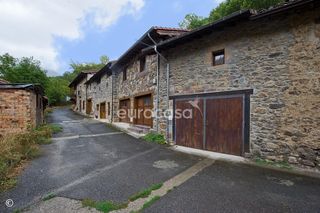 Casa  Calle poblado de esanos. Tu encantador refugio en liébana