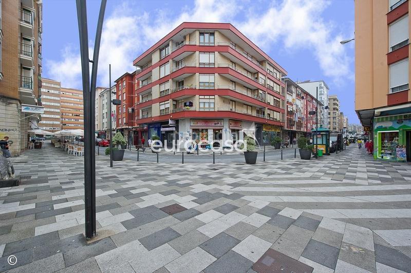 Foto f417ee40-4626-47e3-8a8c-92b328fed7c3. Pis amb calefacció a Muriedas Camargo