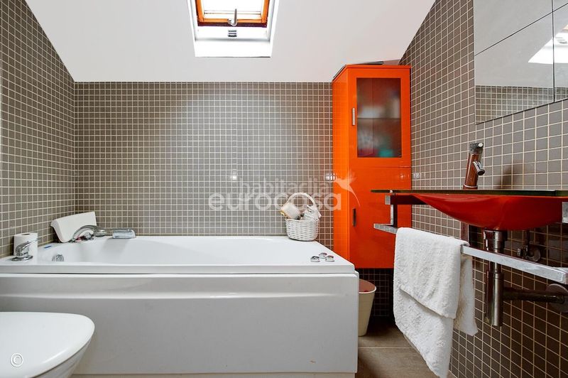 Foto 0f9ae7a1-38d4-494f-b166-c0869c8e5010. Pis amb calefacció aparcament a Mogro Miengo