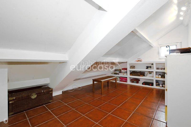 Foto eb02ecc9-dbc4-4276-811e-8d04d84d2f22. Pis amb calefacció aparcament a Mogro Miengo
