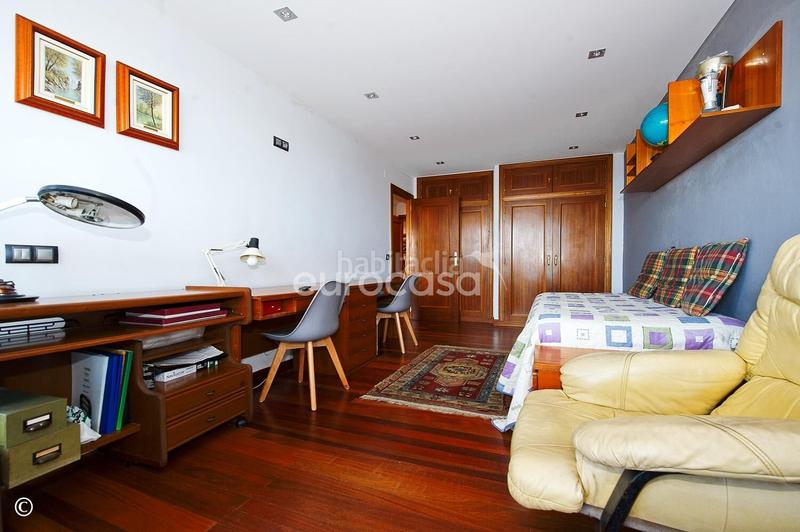 Foto a8274db0-8ab3-42b3-adba-13e7a2bc923e. Appartement avec chauffage parking dans El Sardinero Santander