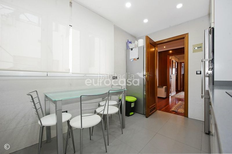 Foto d8f0b5cd-2fee-4b04-8a32-71640ef3ef92. Pis amb calefacció aparcament a El Sardinero Santander