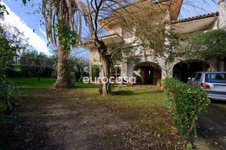 Casa bifamiliare  Calle ojaiz. La última oportunidad de vivir en una casa única