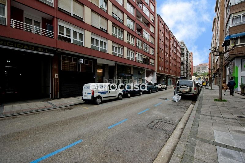 Foto 51bca706-f906-40e5-92e6-2b89afd3b6d5. Pis amb calefacció aparcament a Centro - Ayuntamiento Santander