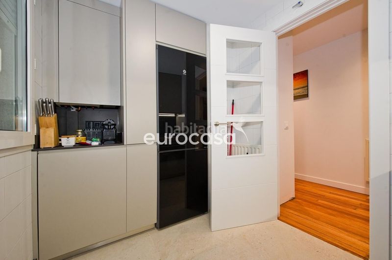 Foto c29f2d3a-6448-4bd8-b1b8-35afc48aa4ad. Pis amb calefacció aparcament a Centro - Ayuntamiento Santander