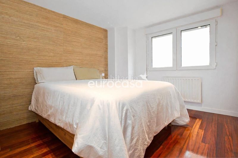 Foto c5d99d9b-c01c-4921-996f-c25b62499cec. Pis amb calefacció aparcament a Centro - Ayuntamiento Santander