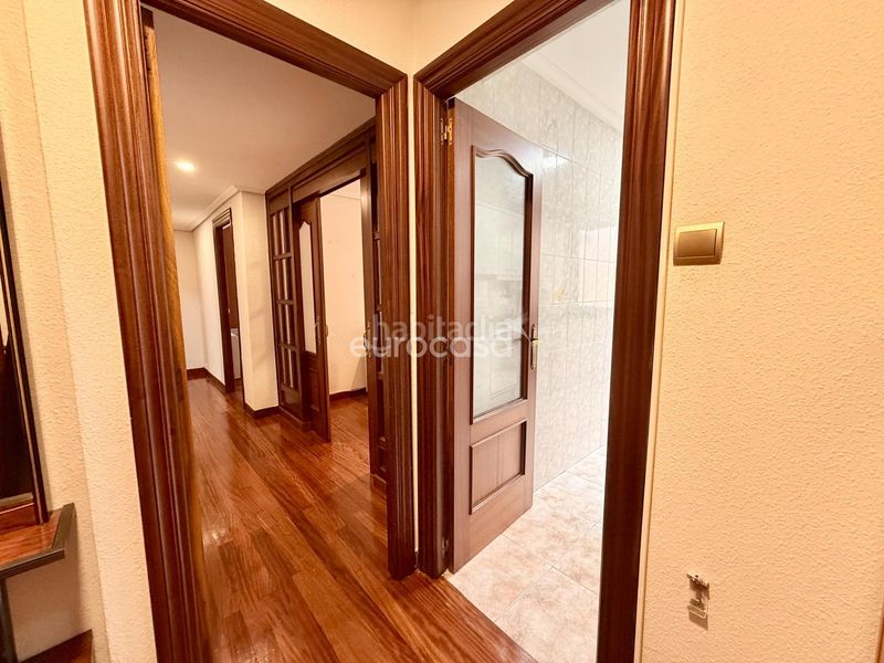 Foto 0f1bab75-3429-4c70-9cdc-0991cec6851c. Pis a Cuatro Caminos Santander