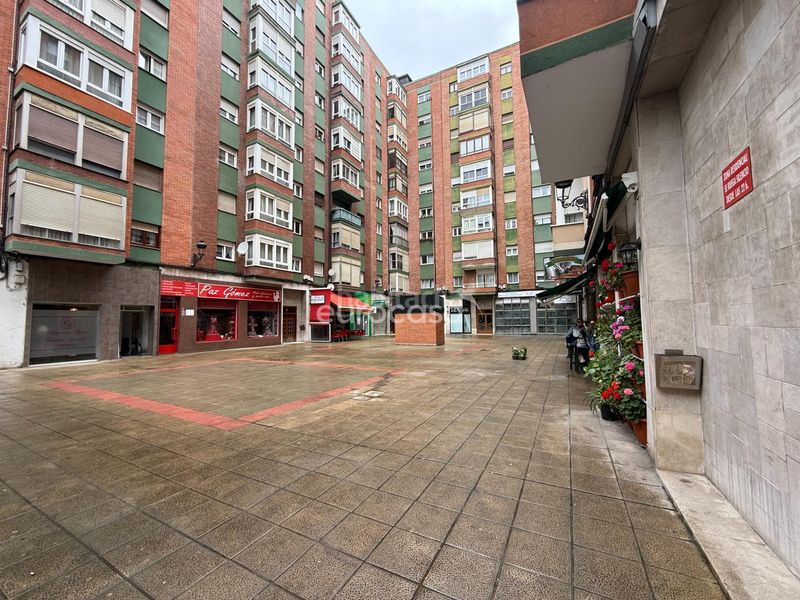 Foto a6bb408a-8c62-450e-b3d0-b5ad36a86ff8. Pis a Cuatro Caminos Santander