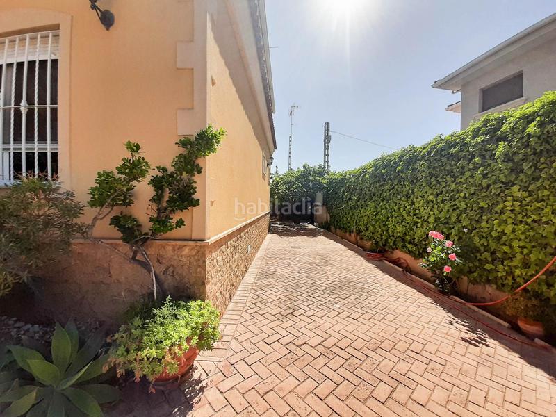 Foto 3d95c1bc-2032-41c8-9f99-bea0d36dd4f0. Chalet avec chauffage parking dans Ciutat Jardí - Torreta Verdí Elche / Elx