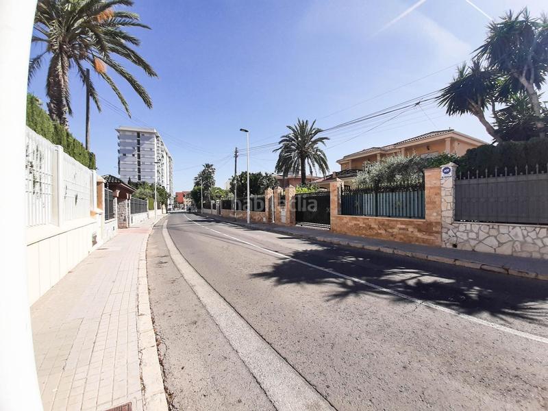 Foto 7eb343fc-0711-4783-ac03-face6f809c8d. Chalet avec chauffage parking dans Ciutat Jardí - Torreta Verdí Elche / Elx