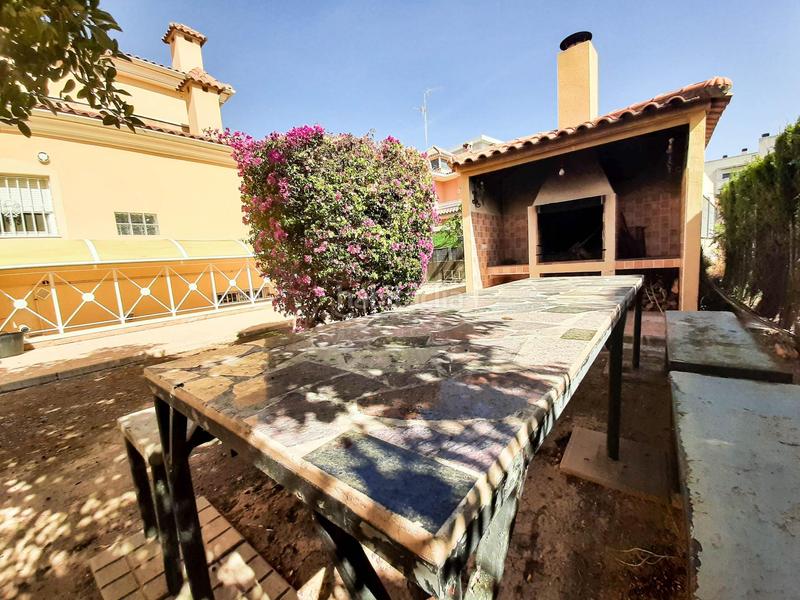 Foto e0c9a394-cf89-4b12-b81a-9c3d29310e32. Chalet avec chauffage parking dans Ciutat Jardí - Torreta Verdí Elche / Elx