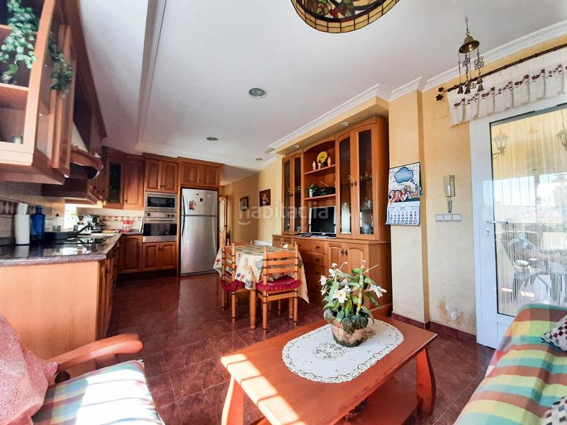 Foto e1f6c59a-c74a-457d-aa6a-197b1aad710a. Chalet avec chauffage parking dans Ciutat Jardí - Torreta Verdí Elche / Elx