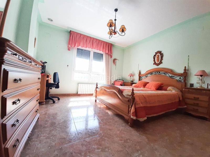 Foto f6953a2a-c74f-4461-a95a-8d994173423c. Chalet avec chauffage parking dans Ciutat Jardí - Torreta Verdí Elche / Elx