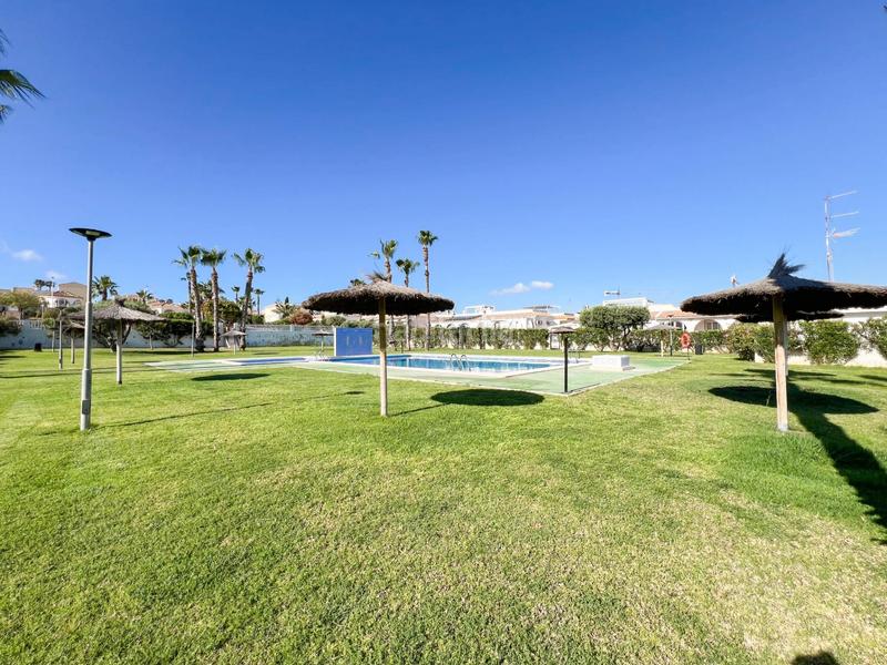 Foto 893cceb8-36f9-4720-bf53-f4b22d85de57. Chalet con riscaldamento parcheggio piscina in Monte y Mar Santa Pola