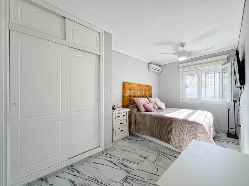 Foto d8f31b18-54bf-40e3-8baa-77e3dd916107. Chalet con riscaldamento parcheggio piscina in Monte y Mar Santa Pola