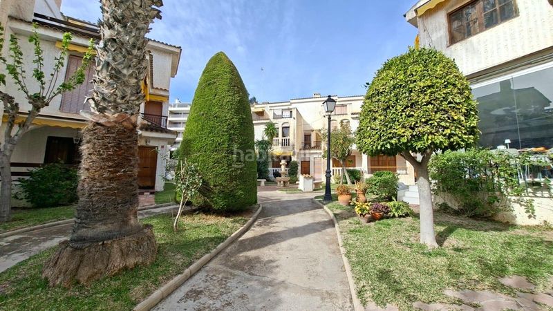 Foto c6067861-d483-4f4c-8a2a-c4889166c209. Aparcament cotxe a Calas Santiago Bernabeu Santa Pola