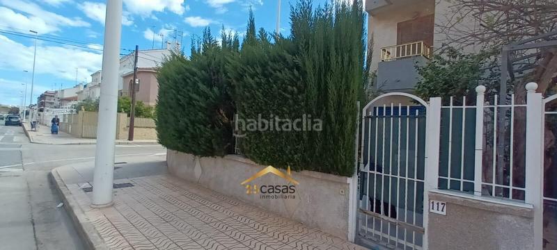 Foto c7001250-851c-4a5c-bfdc-d71062821752. Casa a avenida albacete 117 a Gran Playa Santa Pola