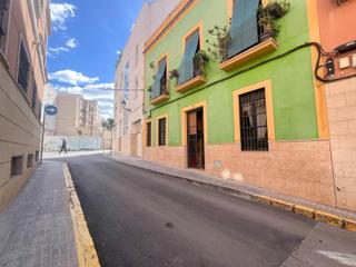 Casa a Calle sant joan 3. Tu palacete en el raval