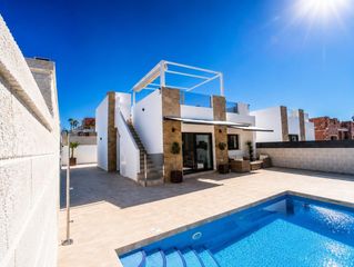 Chalet en San Fulgencio. Villa natura park iv en el oasis de la marina alicante
