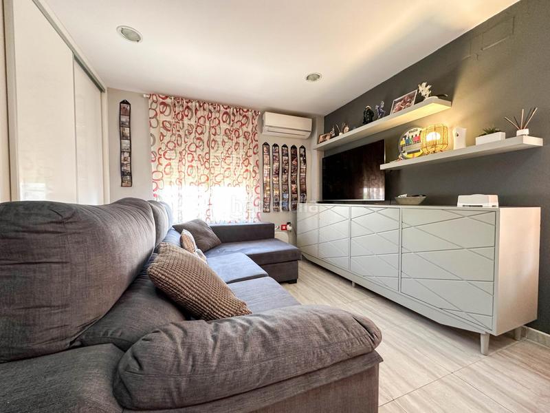 Foto 7c53f721-177f-4a12-b18c-cdfb54c18b9a. Apartament a calle castellon 12 a Centro Santa Pola