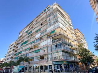 Apartament  Avenida vicente blasco ibañez 18. A un paso de la playa y cerca de todos los servicios