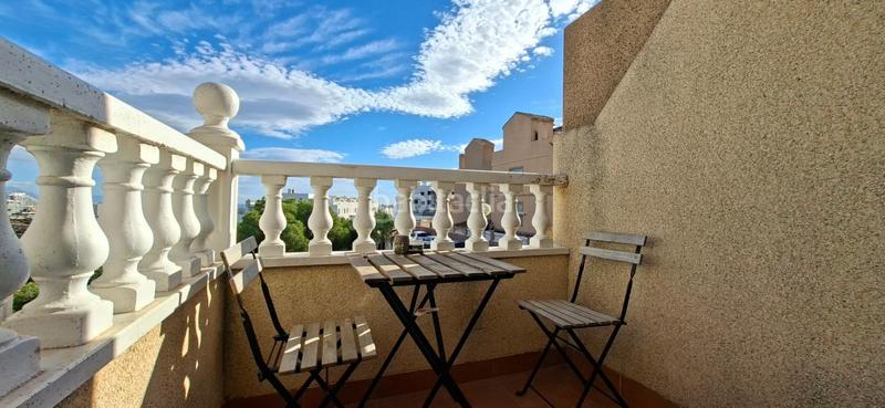 Foto 1998db40-60bf-4a7c-b1eb-d87f015d4861. House in calle canarias 10 bl in Monte y Mar Santa Pola