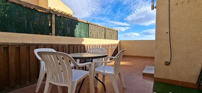 Foto a8fe0af4-62f7-46b5-aafe-4a1ece88fb0c. House in calle canarias 10 bl in Monte y Mar Santa Pola