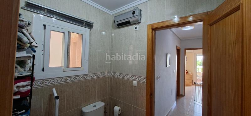 Foto c5ef8c22-faa8-47fc-9c49-1cf76a12edf9. House in calle canarias 10 bl in Monte y Mar Santa Pola