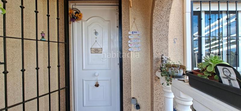 Foto df8f8920-51e5-4b60-bfa8-6802f0c34d42. House in calle canarias 10 bl in Monte y Mar Santa Pola