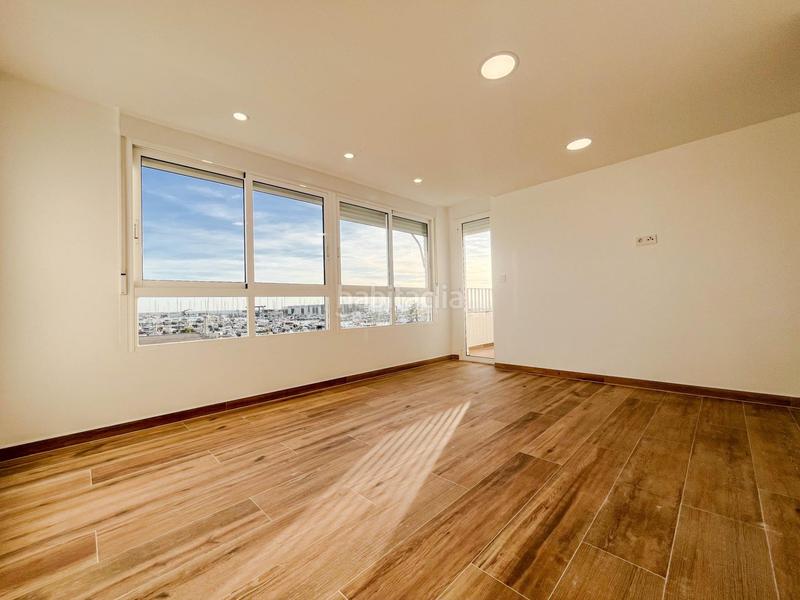 Foto ec761cfd-ad51-4861-9aa8-2804a7f36543. Appartement dans pasaje granada 1 dans Centro Santa Pola