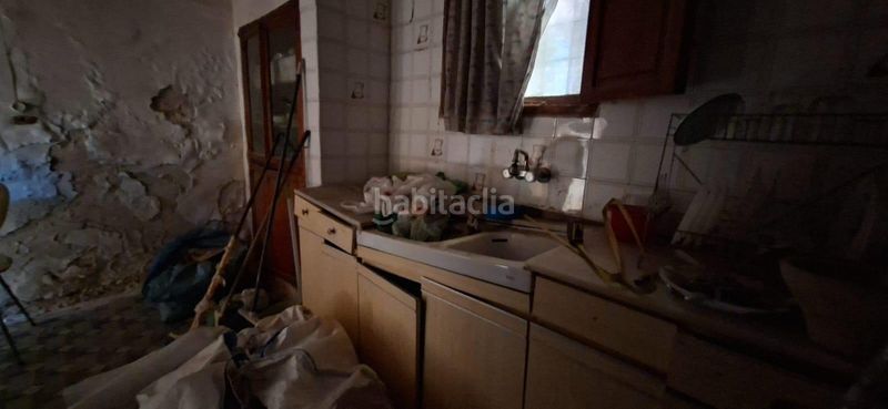 Foto fdbb6c03-bc35-4fb7-b6ab-1c90efd889e0. Casa amb aparcament a Pinoso