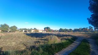 Wohngrundstück in Fontcalent. Exclusivo terreno urbano en alicante  para la villa de tus sueño