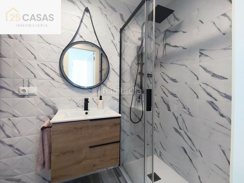 Foto 46bbf23b-2e24-40dd-bec0-72b6cb8e4262. Casa amb aparcament a Playa Tamarit-Playa Lissa Santa Pola