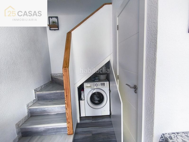 Foto a52cc2c9-9d19-4ee0-8021-749ef754eded. Casa amb aparcament a Playa Tamarit-Playa Lissa Santa Pola