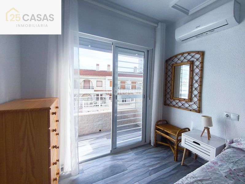 Foto a5e6222a-02a8-48d2-ac37-eeb8debb407e. Casa amb aparcament a Playa Tamarit-Playa Lissa Santa Pola