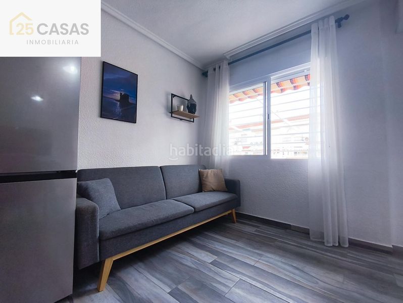 Foto a6a9d9e7-07ae-4fbf-a7c0-374d39c95fa2. Casa amb aparcament a Playa Tamarit-Playa Lissa Santa Pola