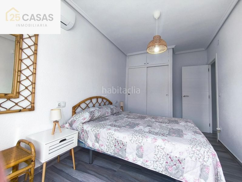 Foto ee4702fb-2a1f-4b36-83a4-f2aa4d7e39c5. Casa amb calefacció aparcament a Playa Tamarit-Playa Lissa Santa Pola