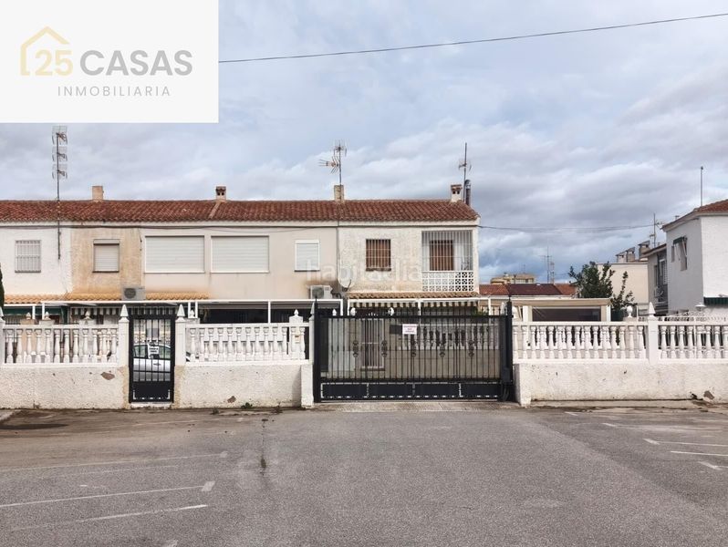 Foto ef489db1-fcc4-4022-be28-32f233146756. Casa amb calefacció aparcament a Playa Tamarit-Playa Lissa Santa Pola