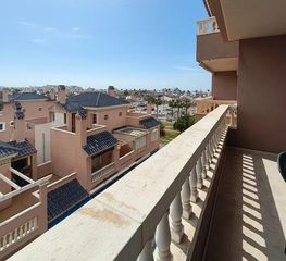 Rent Apartment in Avenida salamanca 34. Disfruta lo que queda de verano en  santa pola!