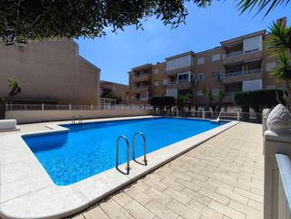Lloguer Apartament a Calle consueta 47. Ven a disfrutar lo que queda de verano en santa pola