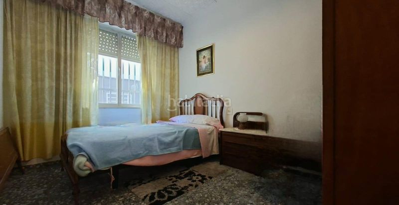 Foto 883910a5-e927-45fe-ba4b-a278e21adacd. Casa amb aparcament a Centro Santa Pola