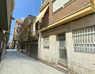 Casa  Calle isabel la catolica. Casa en el corazón de santa pola para inversionistas o para ti