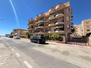 Apartment  Calle novelda. A menos de un minuto andando de la playa