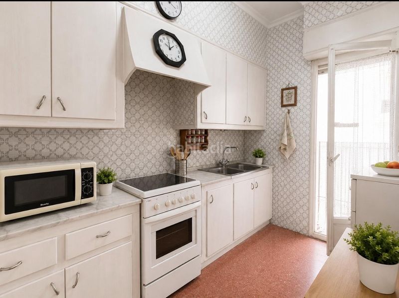 Foto fd2dc9f1-99fa-44b6-ab0d-f7ae9218648c. Apartament amb calefacció aparcament a Gran Playa Santa Pola