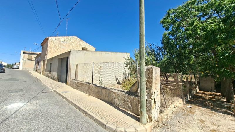 Foto 409fee98-a5b9-4fb6-8918-613b049ad5dc. Masia amb aparcament a Monòver