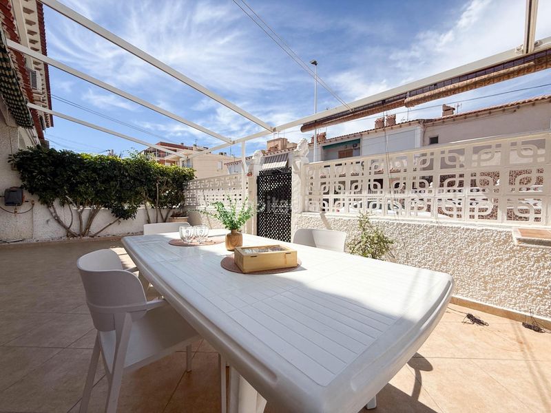 Foto 5a93e4fb-a080-46c6-9552-96aa2b8e92e4. Casa adossada amb calefacció aparcament a Gran Playa Santa Pola