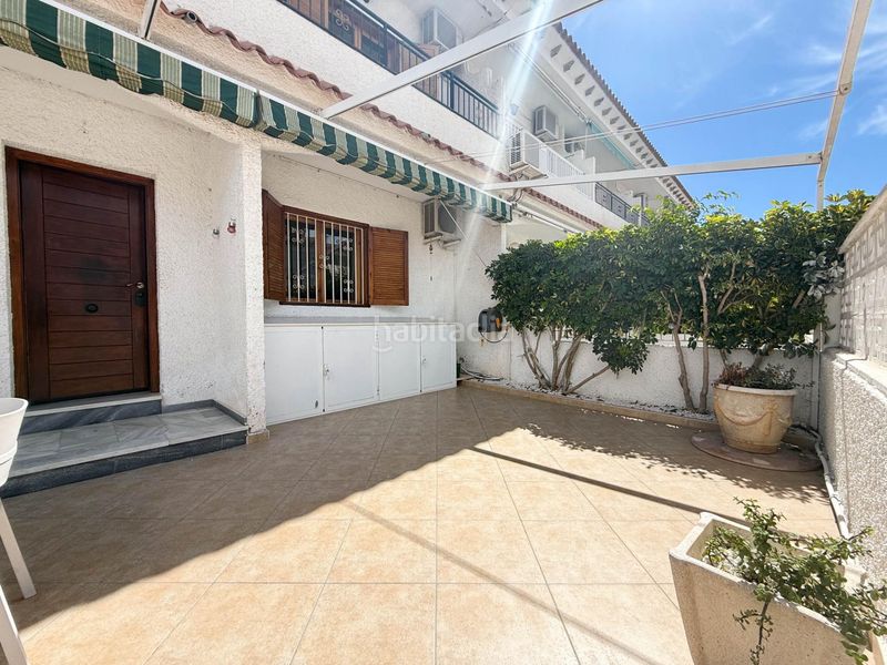 Foto e3d893cb-7a08-4ff1-b3f3-1ac10883b8ec. Casa adossada amb calefacció aparcament a Gran Playa Santa Pola