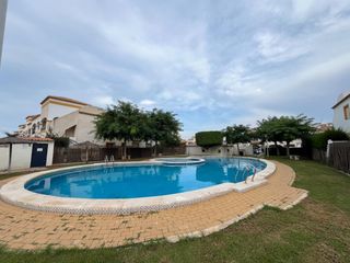 Casa a Avenida avenida escandinavia 72. Tu oasis en altomar ii, gran alacant. bungalow acogedor con terr