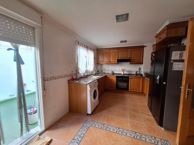 Foto 563b250b-082a-42d3-9184-9bff6f2b7263. Casa adossada amb aparcament a Sueca Sueca