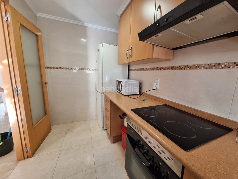 Foto 791e7e68-2353-4b48-a876-0e8d632095fb. Casa aparellada amb aparcament a Les Palmeres Sueca